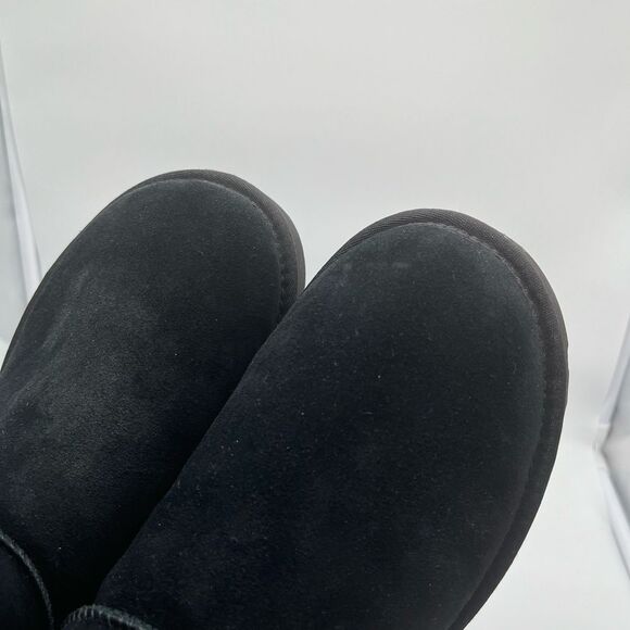 Ugg Mini Bailey Fluff Buckle Boot in Black Suede Leather and Shearling Womans 9 - Picture 9 of 9